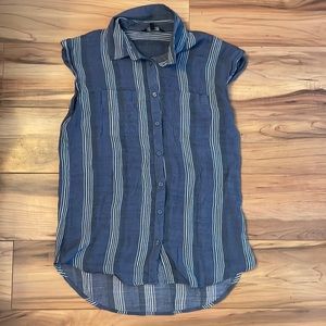 George Sleeveless Long Shirt